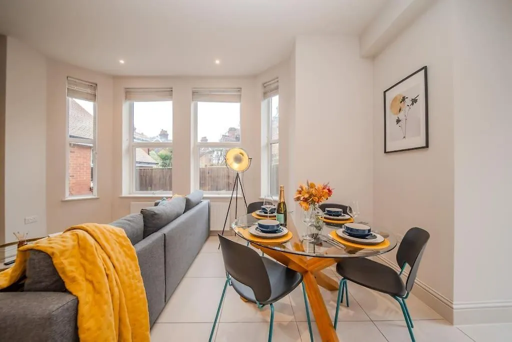 Beautiful Garden Flat I Two Bedroom I Sleep 6 Guests Brighton 0*,