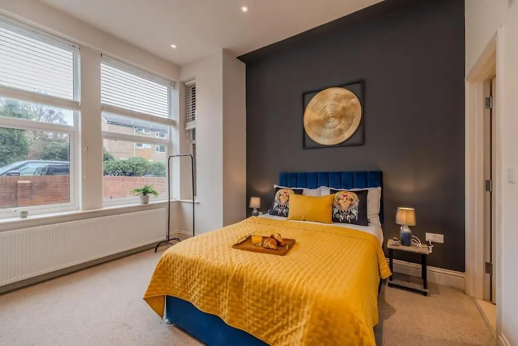 Beautiful Garden Flat I Two Bedroom I Sleep 6 Guests Brighton