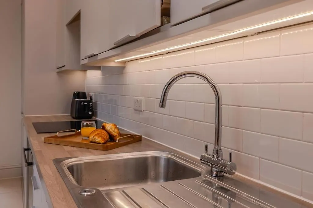 Apartment Beautiful Garden Flat I Two Bedroom I Sleep 6 Guests Brighton