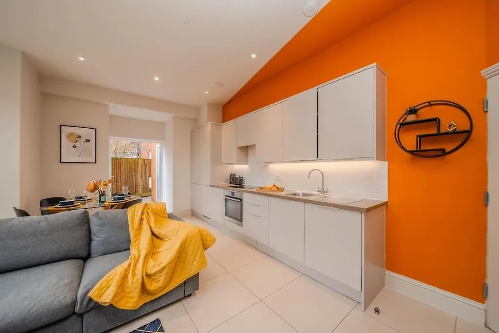 Beautiful Garden Flat I Two Bedroom I Sleep 6 Guests Brighton