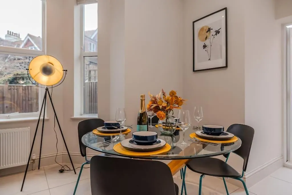 Apartment Beautiful Garden Flat I Two Bedroom I Sleep 6 Guests Brighton